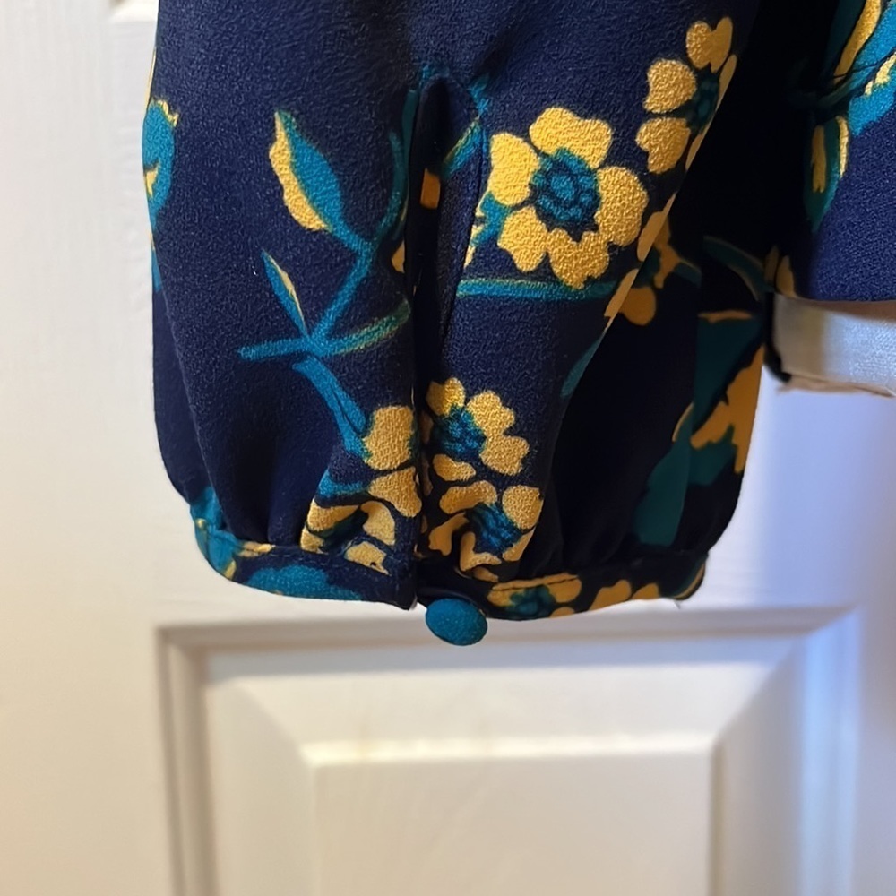 J. Crew Navy floral faux wrap long sleeve blouse Sz Small - Picture 5 of 10